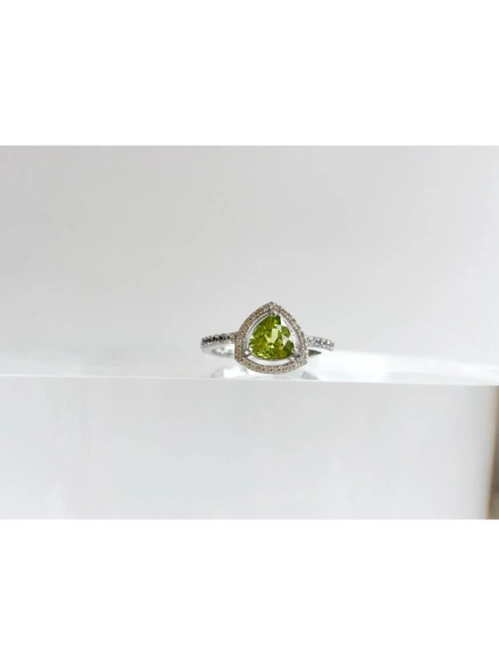Trillion Cut Peridot Gemstone Halo CZ Sterling Silver 925 Vintage Ring - sz 8